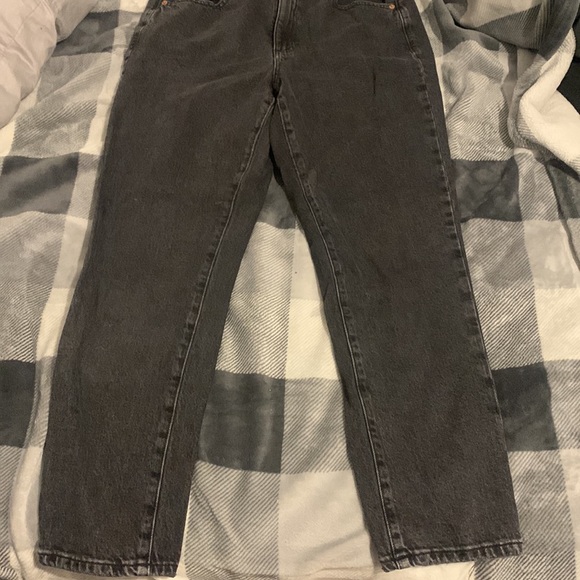 Black - Picture 2 of 5